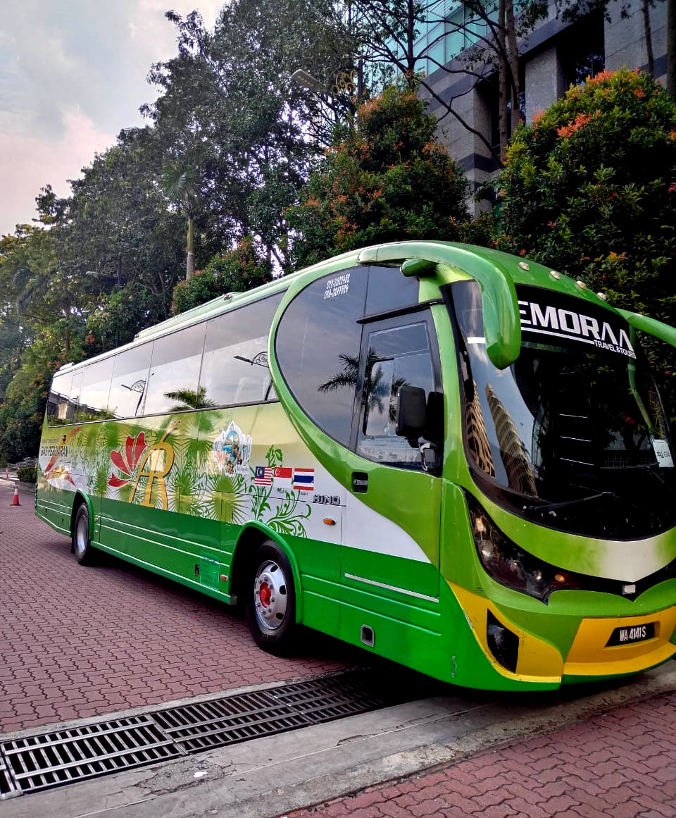 Large group travel – Bus 44 seater