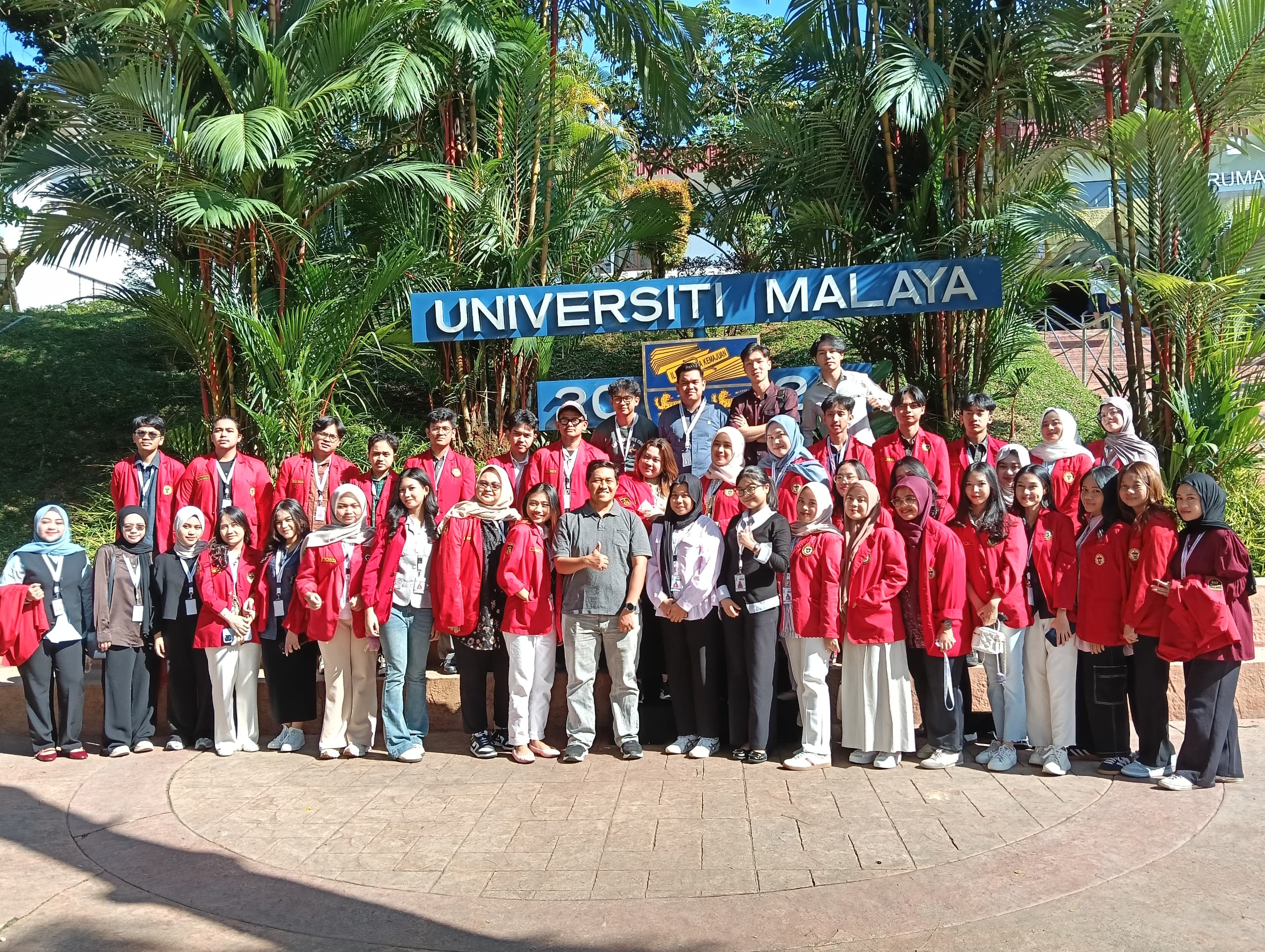 Tour to Universiti Malaya – by Zinnat Travel